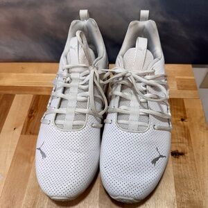 MENS PUMA SNEAKER SIZE 12 USED